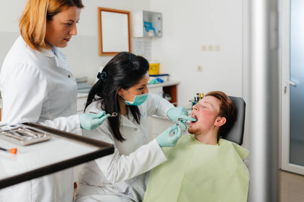 Best Broken or Cracked Tooth Emergency Dentist in Yaphank, NY